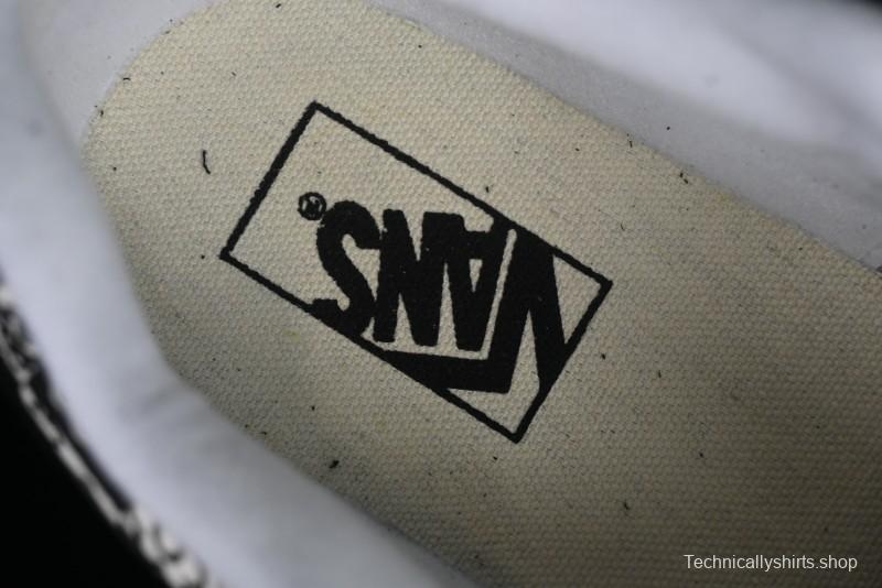 Vans Classics Knu Skool Checkerboard Graffiti Chunky Tongue Skate Shoes - VN0009QC6BT