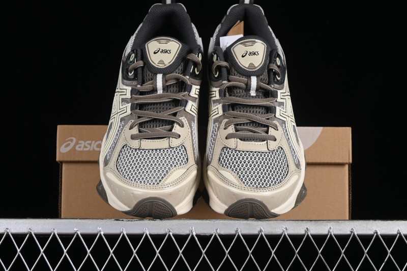 Asics Gel-Quantum Kinetic Retro Casual Sneakers with Thick Sole and GEL Scutoid Technology - 1203A270-201