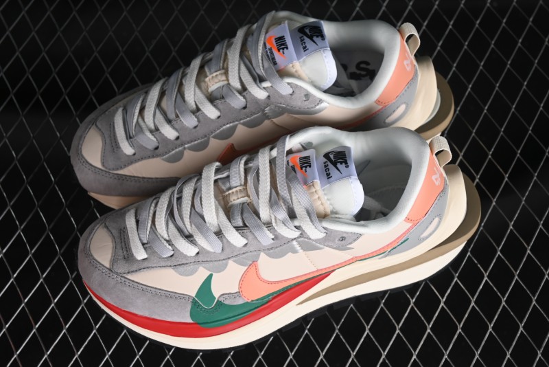 Nike Sacai VaporWaffle 3.0 Deconstructed Sneakers with Overlapping Swoosh and Dual Tongue - DD1875-107