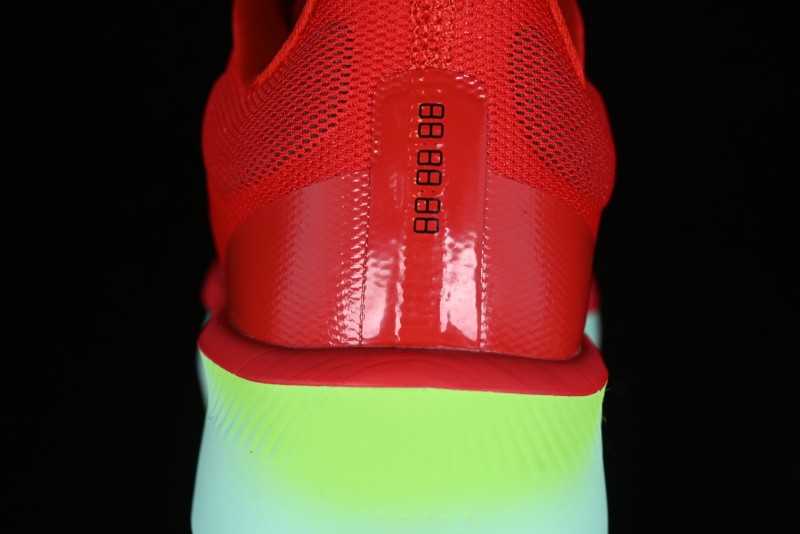 Nike Zoom Fly 6 Lightweight Responsive Running Shoes with Flyknit and React Technology - FN8454-600