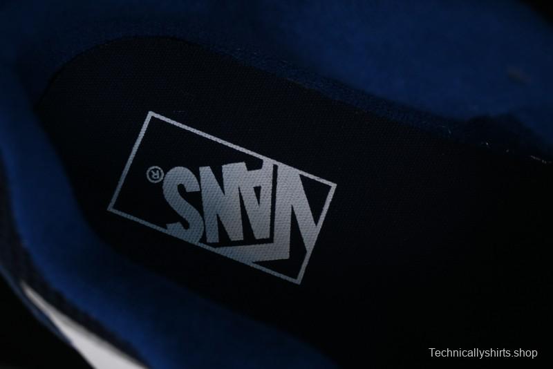 Vans Classics Knu Skool Retro Sneakers with Enlarged Toe and Thickened Trim - VN0009QCLC3