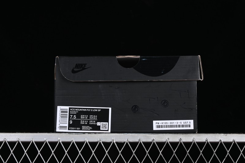 Nike ACG Mountain Fly 2 Low SP Outdoor Hiking Shoes with GORE-TEX and React Foam - FZ3311-001