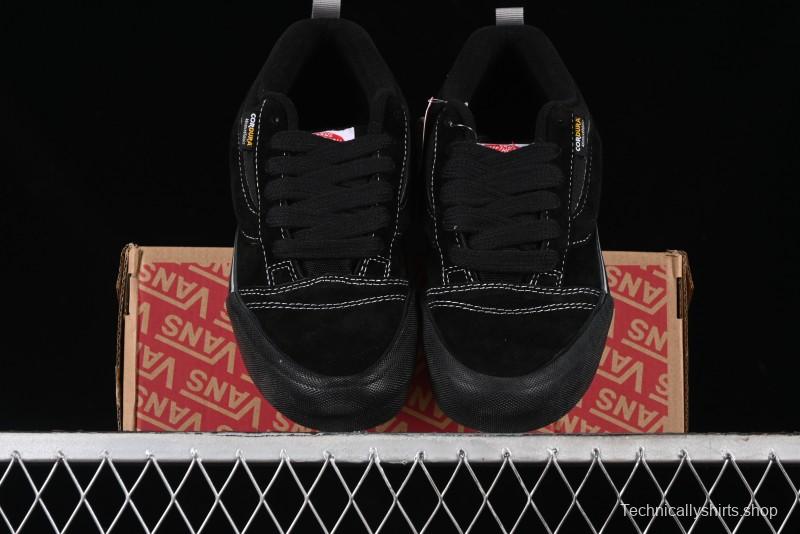 Vans Knu Skool Low Top Retro Casual Vulcanized Slip-On Shoes in Black - VN000CRPBMA