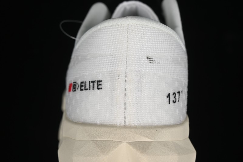 New Balance FuelCell SC Elite v4 Low-Top Running Shoes with Breathable Knit Upper and FuelCell Technology - MRCELLA4