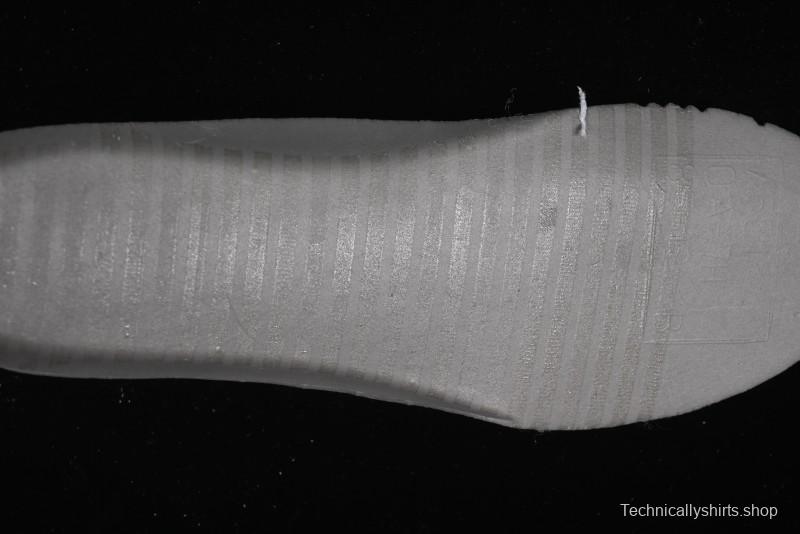 Supreme x Nike Air Force 1 '07 Low Casual Sneakers with Broken Swoosh and Anime-Inspired Spray Paint Design - CU9225-101