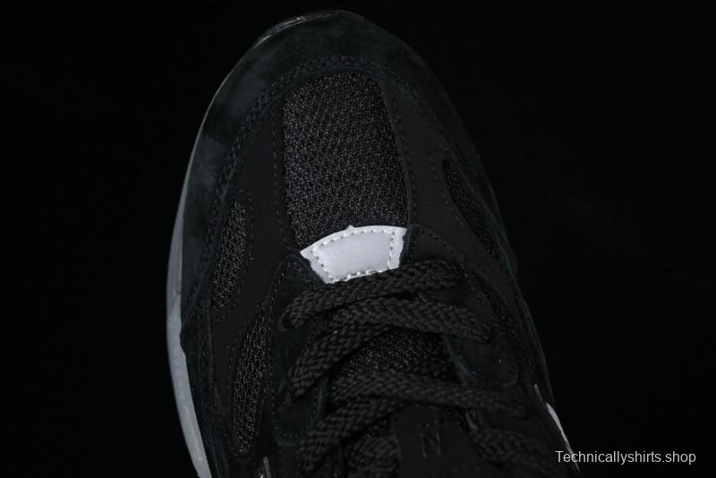 New Balance Made In USA 992 Classic Retro Running Shoes with Superior Cushioning - M992BL