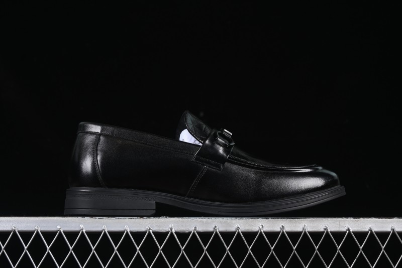 ECCO London Collection Slip-On Business Men's Leather Shoes with Wide Toe Box and Cushioned Sole - 61160801001