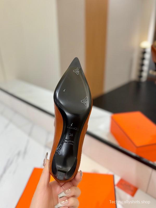 2025 Women Hermès Brown Leather Pumps KFY00330