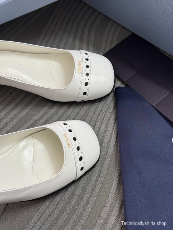 2025 Women Prada White Leather Loafers KFY00300