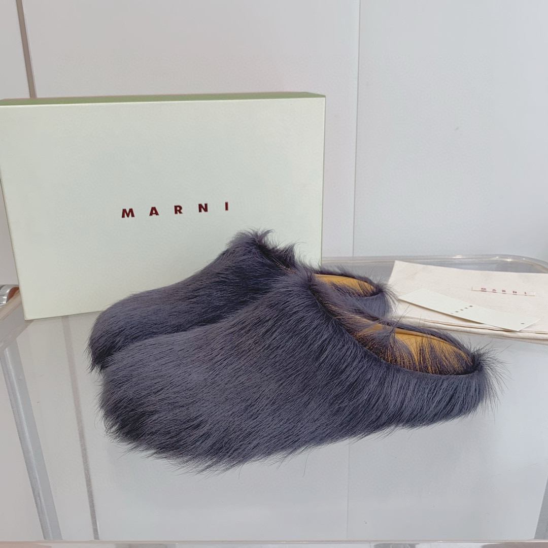 2024 Women Marni Gray Pony Hair Mules MJ00320