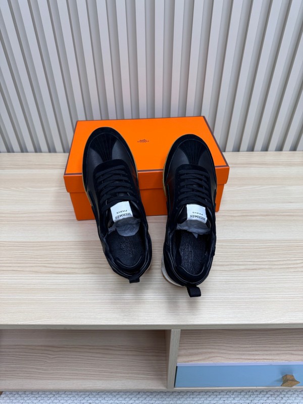2025 Men Hermès Black Suede Leather Sneakers LY00310