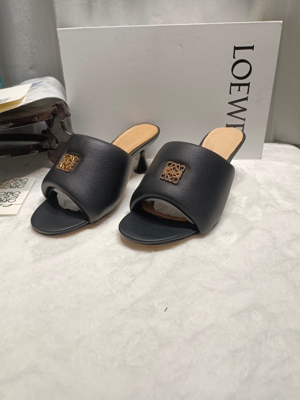 2025 Women Loewe Black Leather Slippers