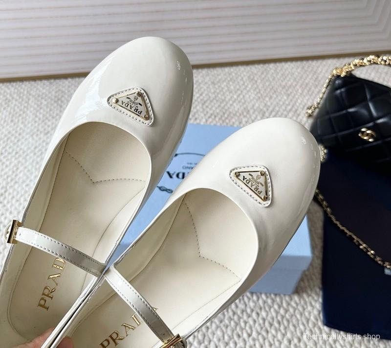 2025 Women Prada White Patent Leather Mary Jane Flat Shoes