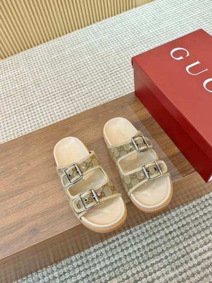 2025 Women Gucci Beige Canvas Leather Slippers LY00360
