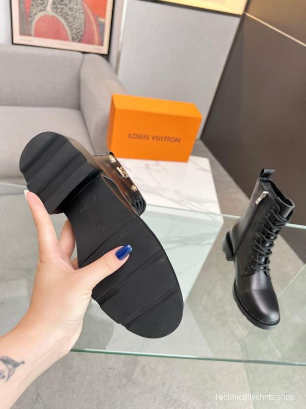 2024 Women Louis Vuitton Black Leather Ankle Boots MJ00320