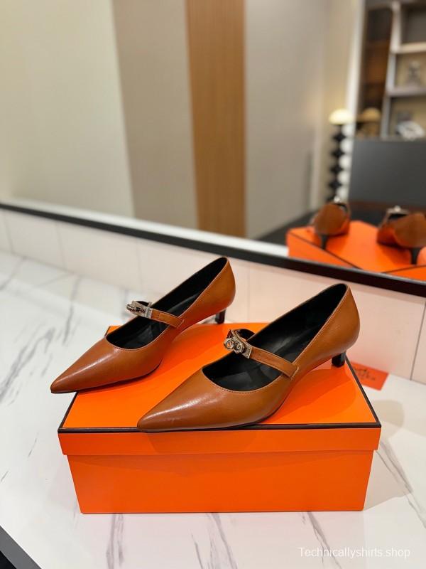 2025 Women Hermès Brown Leather Pumps KFY00330