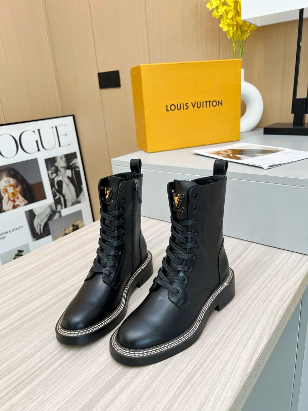 2024 Women Louis Vuitton Black Calfskin Leather Boots MJ00370