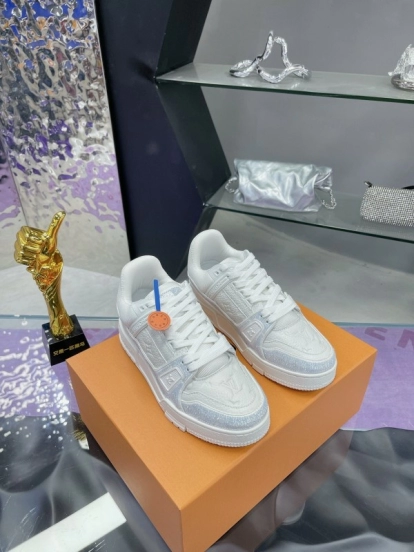 2025 Unisex Louis Vuitton White Leather Denim Trainers With Beads AS00400