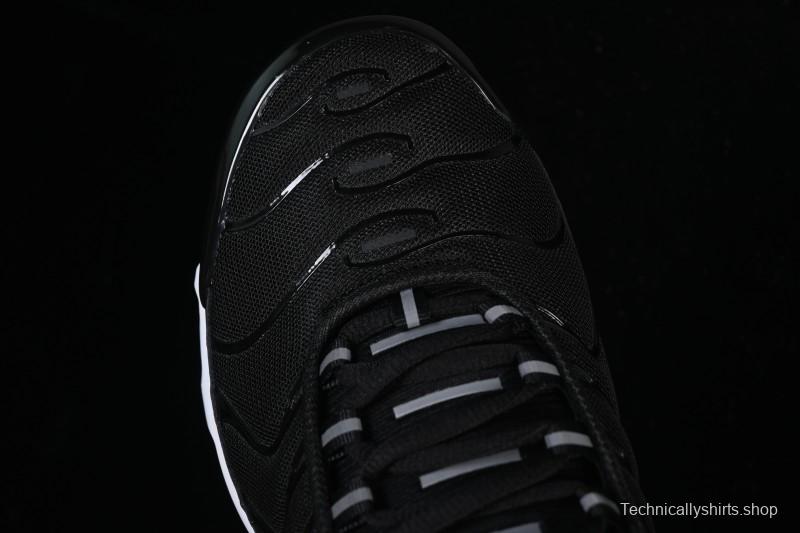 Nike Air Max Plus Retro Running Shoes with Air Cushion Technology - DM2362-001