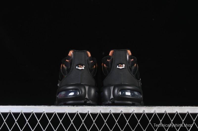 Nike Air Max Plus Retro Running Shoes with Air Cushion - FN6949-400