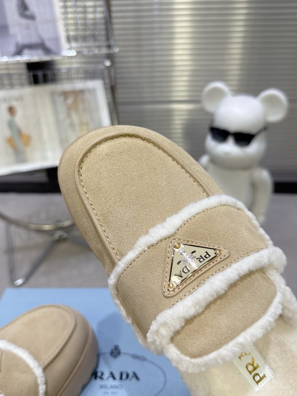 Prada Spring-Summer 2025 Runway Fur Slippers - KFY00280