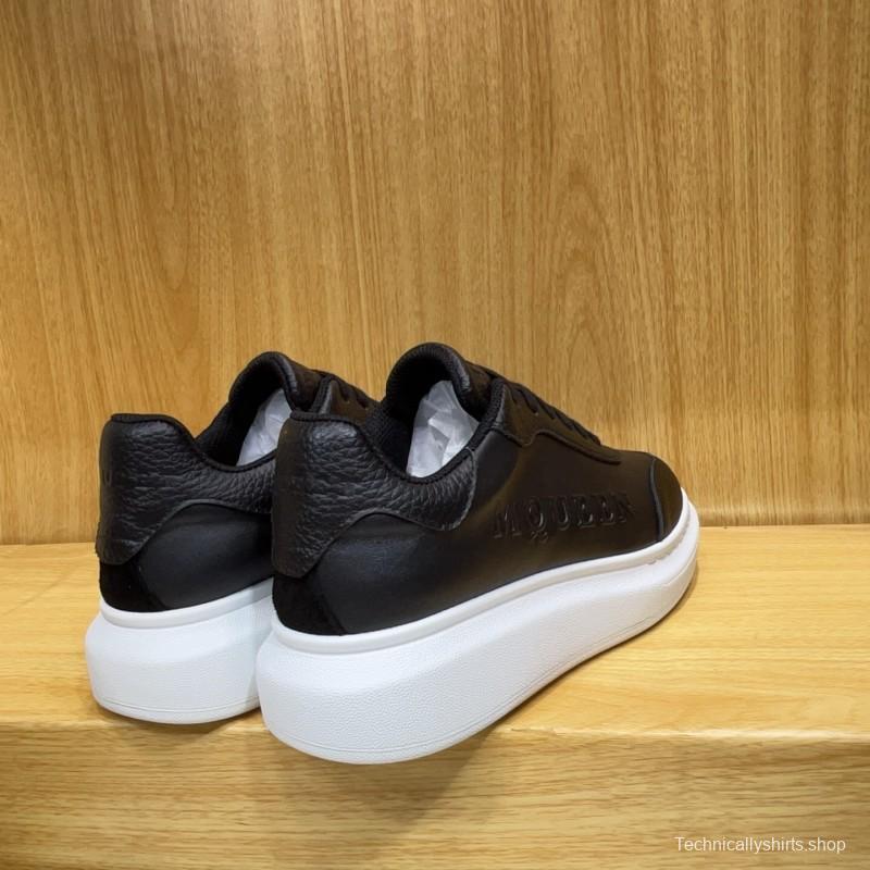 Alexander McQueen Spring 2025 Collection Platform Sneakers with Thick Sole Design - AS00320