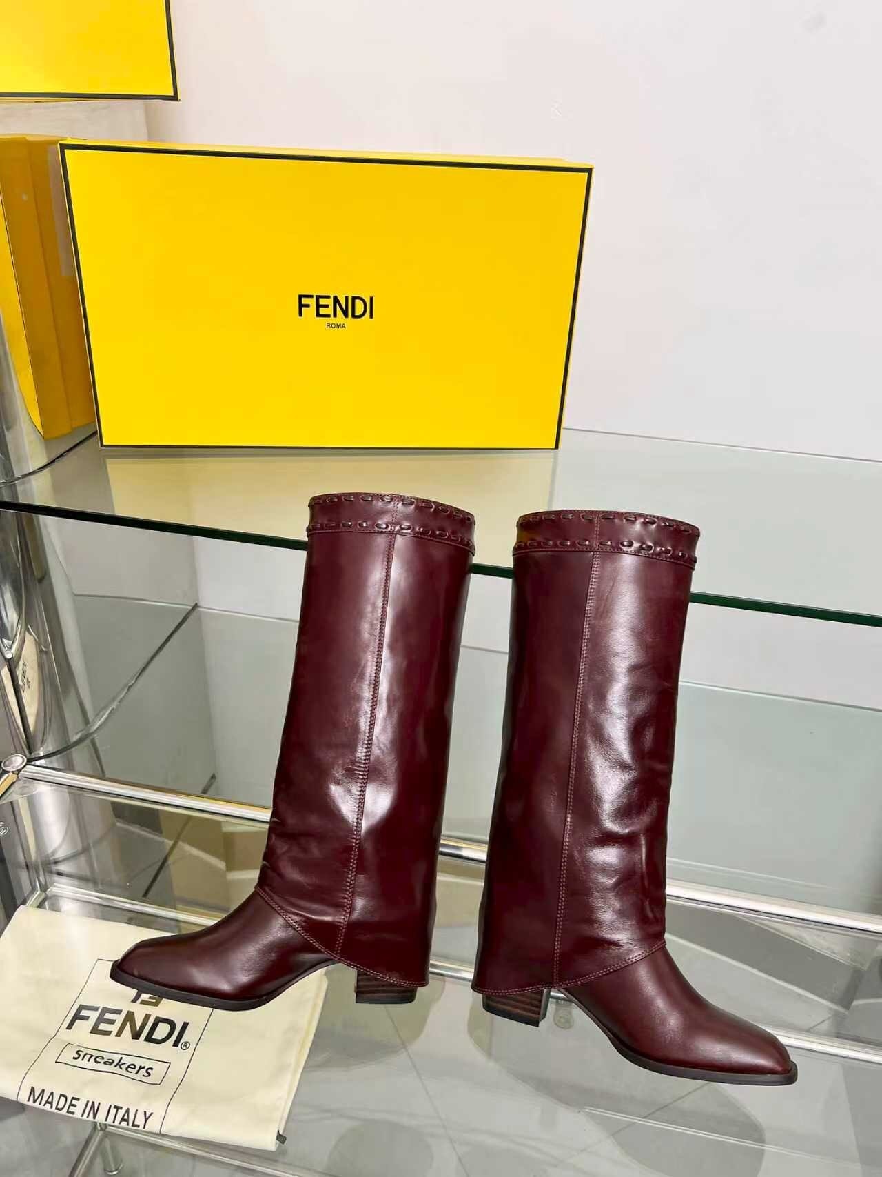 FENDI 2025 SS Wide Leg Boots with Block Heel - LY00510