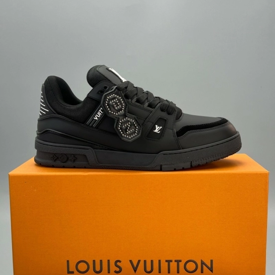 Louis Vuitton Trainer Retro Basketball-Inspired Sneakers - LY00430