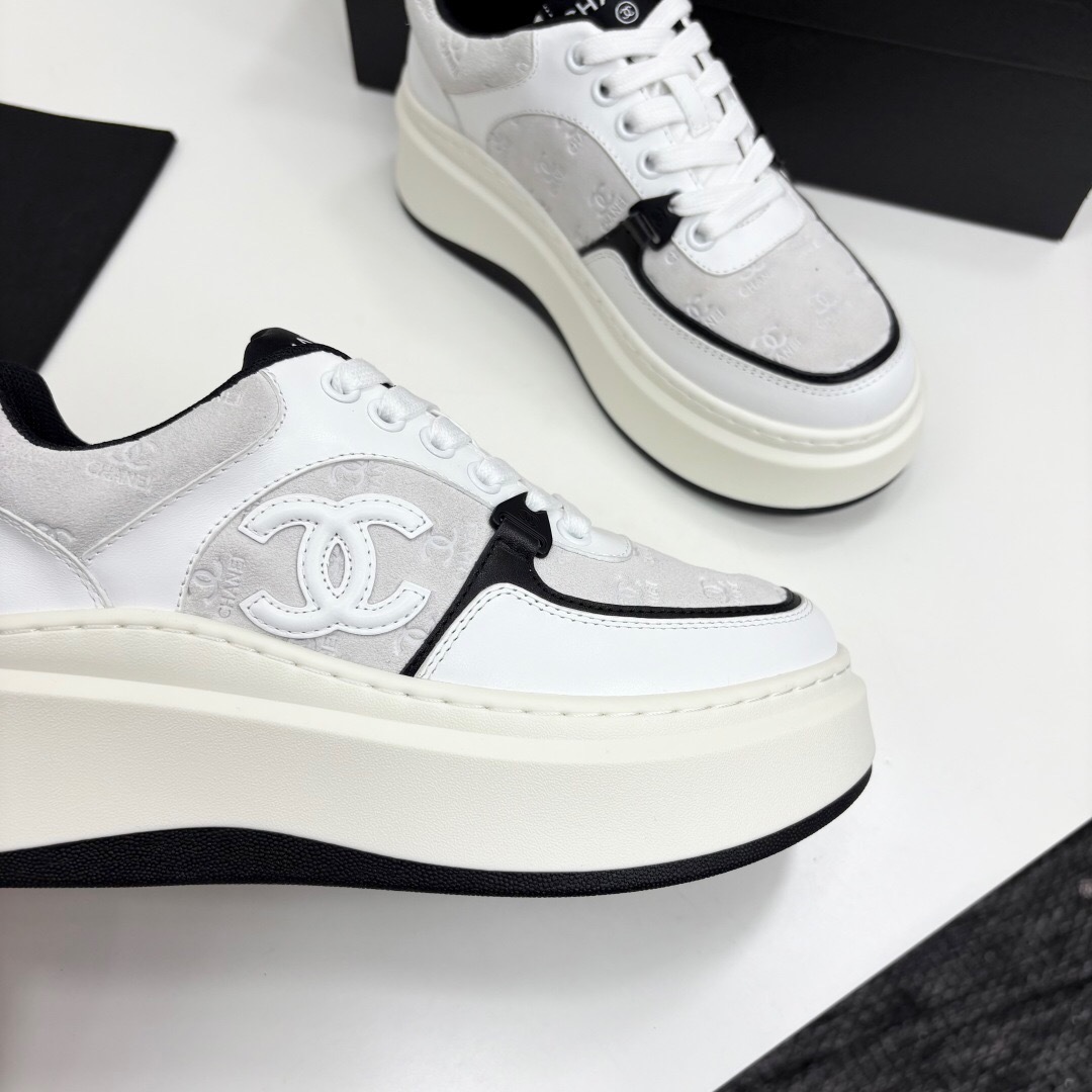 Chanel 2025 SS Panda Casual Sneakers - LY00340