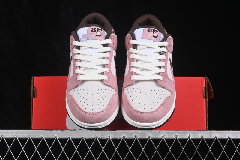 Nike Dunk Low SB Retro Skateboarding Shoes with Cushioned Collar - HV1799-161