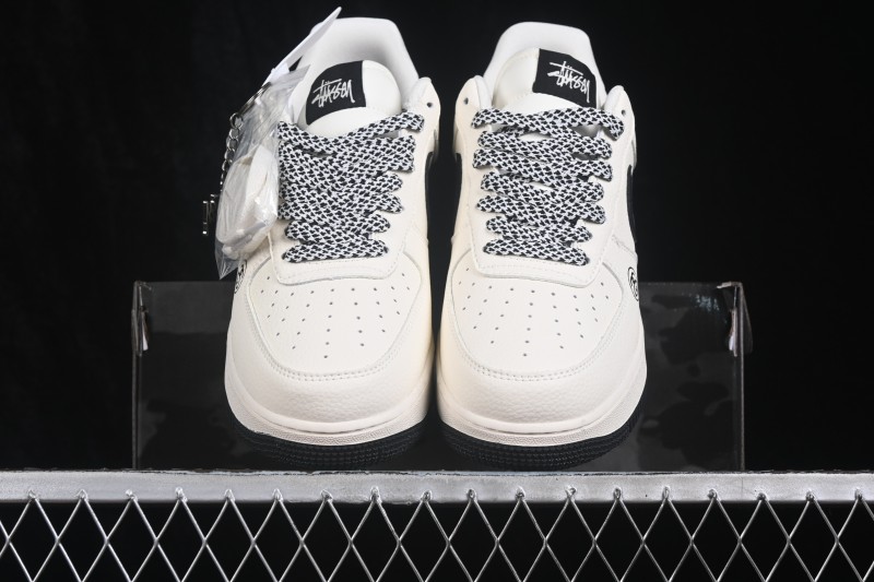 Nike Air Force 1 '07 Low Basketball Sneakers with Full-Length Air Cushion - DN1688-820