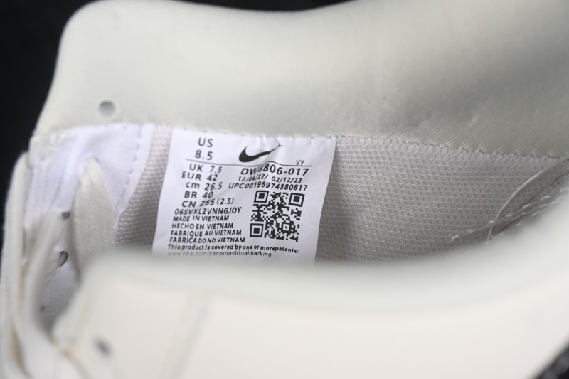 Nike Air Force 1 '07 Low Basketball Shoes with Full-Length Air Cushion - DW8806-017