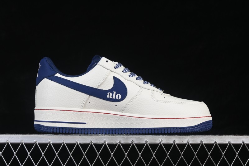 Nike Air Force 1 '07 Low Collaborative Basketball Sneakers in White/Red/Blue - XY9025-011