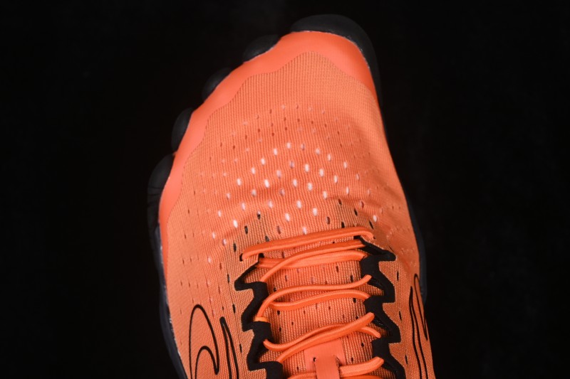 Balenciaga Anatomic Runner Low-Top Lifestyle Sneakers with Five-Toe Structure - WANRN7110