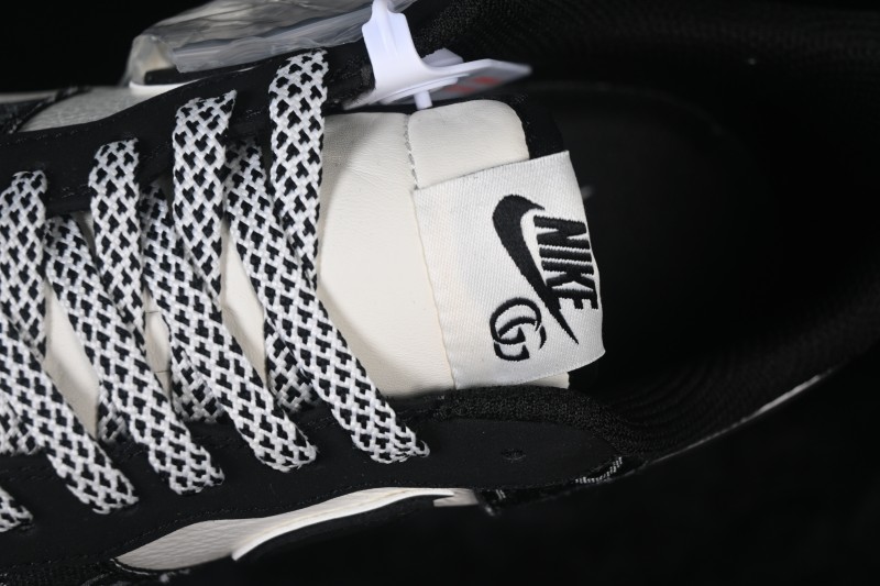 Nike Air Force 1 '07 Low Classic Basketball Shoes in Black and White - MM3399-810