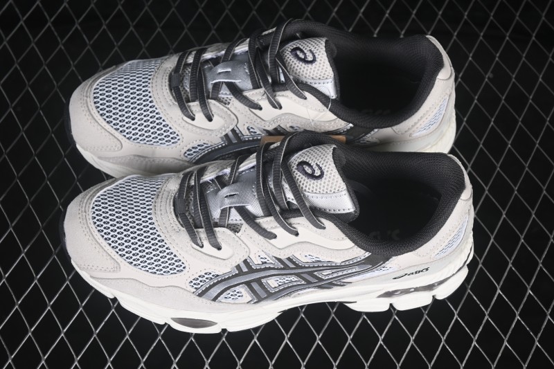 Asics Gel-NYC Retro Running Shoes with Breathable Mesh and Suede - 1203B125-250