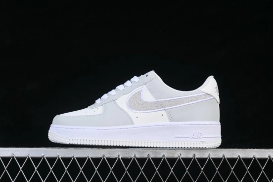 Nike Air Force 1 '07 Low Casual Sneakers with Classic Leather Upper - IB6842-100