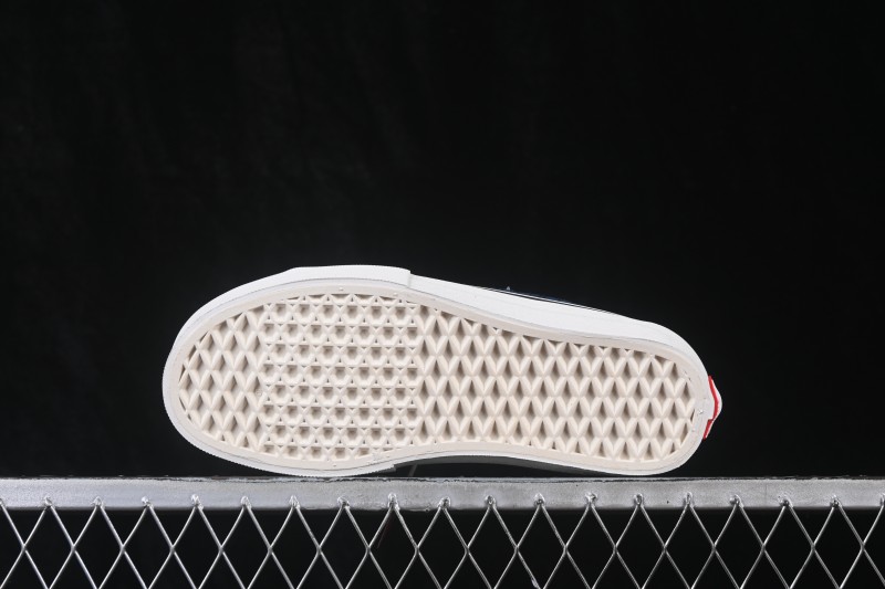 Vans Sk8-Mid Mid-Top Skate Shoes - VN0A347UVGD