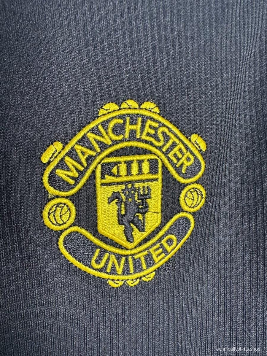 Retro 98/99 Manchester United Long Sleeve Goalkeeper Navy Jersey