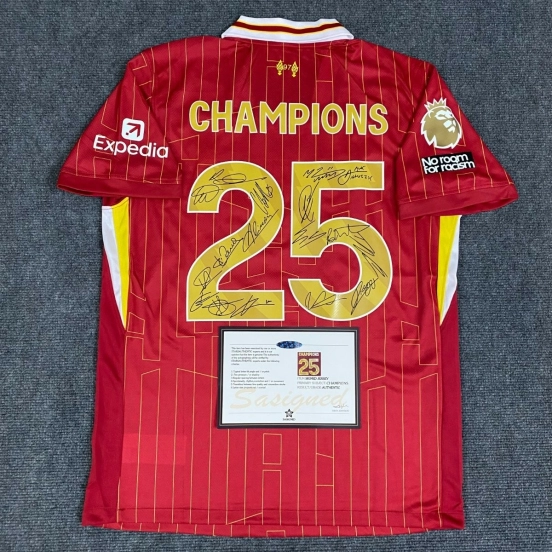 Liverpool 24/25 signed team champions