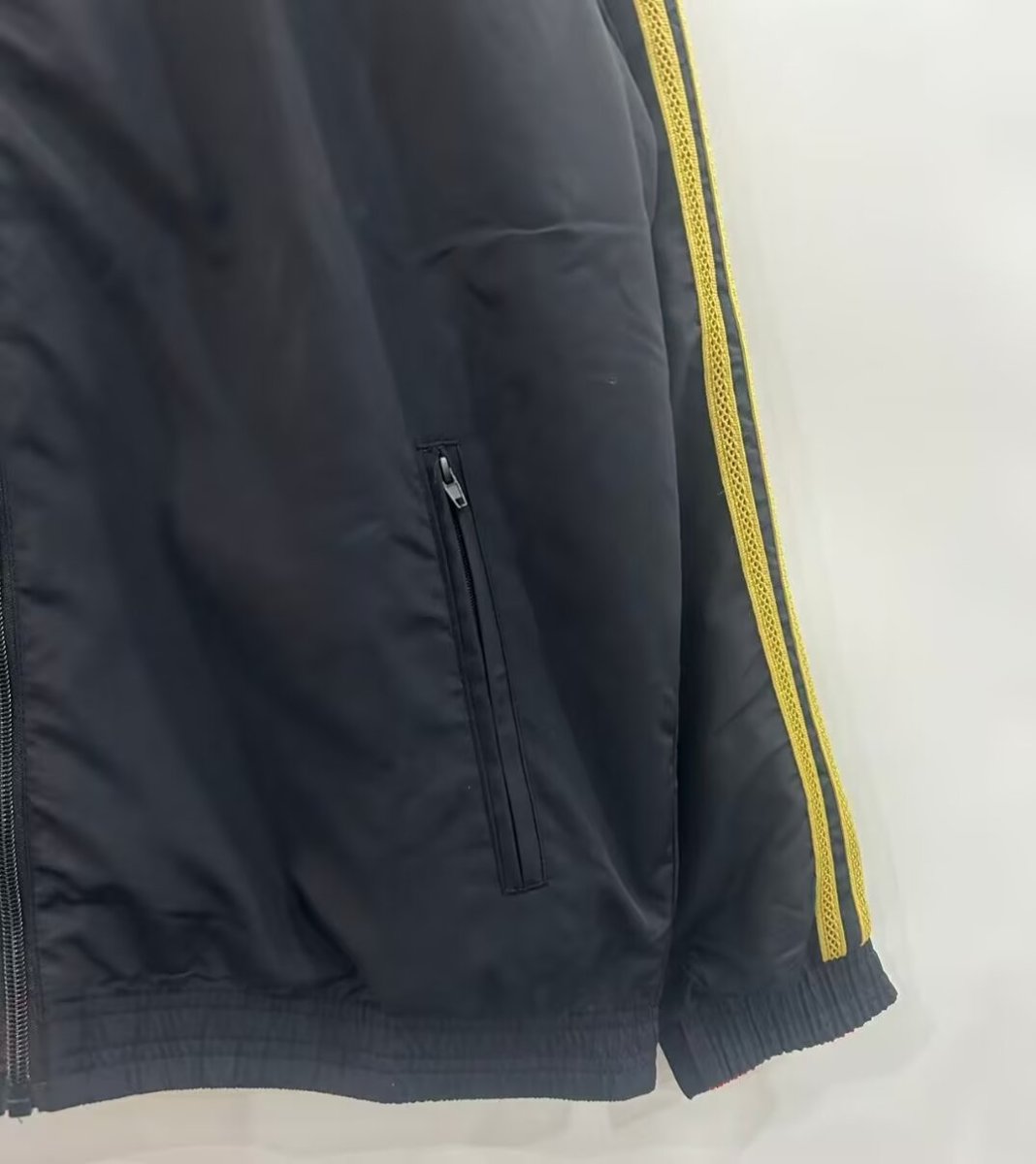 25/26 Manchester United Red/Black Reversible Full Zipper Windbreaker