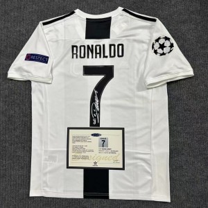 Ronaldo 18/19 Signature Shirt + COA