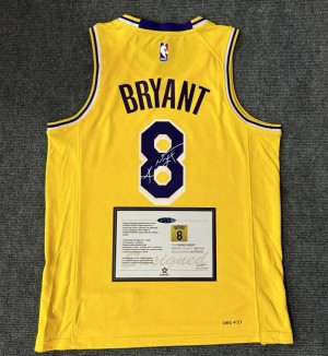 Kobe Lakers #8 Signed